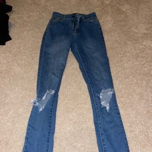 Medium wash Denim jeans!